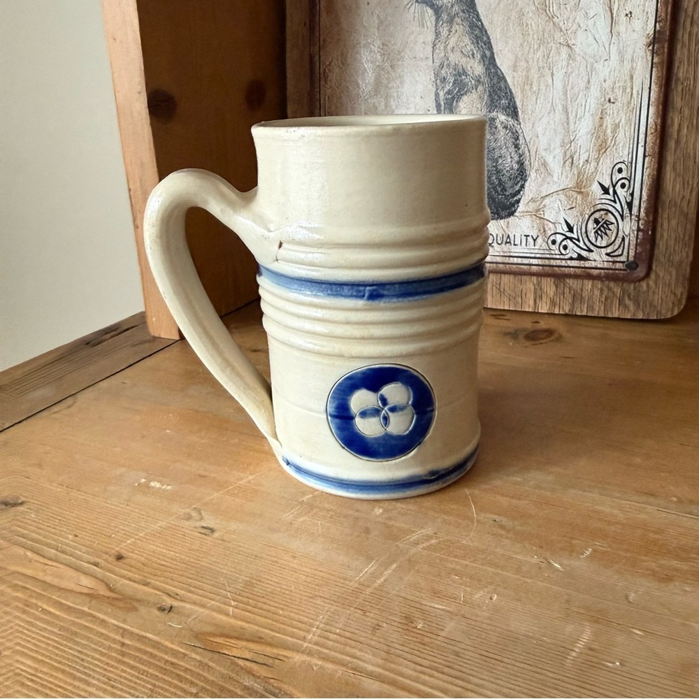 Vintage Williamsburg Pottery Stoneware Mug